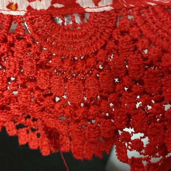 MAURICES WO SIZE XXL RED FLORAL OPEN FRONT SUSTER OVER SHIRT RED CROCHET TRIM - Picture 5 of 11
